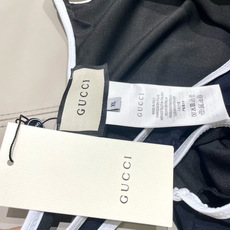 Gucci古奇新款泳衣👙❤️😍🥰适合多种场景的游泳衣🏊♀️海边 游泳池 温泉 水上乐园 漂流都可以😌内 Gucci古奇新款泳衣👙❤️😍🥰适合多种场景的游泳衣🏊♀️海边 游泳池 温泉 水上乐园 漂流都可以😌内