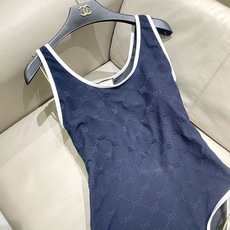 Gucci古奇新款泳衣👙❤️😍🥰适合多种场景的游泳衣🏊♀️海边 游泳池 温泉 水上乐园 漂流都可以😌内 Gucci古奇新款泳衣👙❤️😍🥰适合多种场景的游泳衣🏊♀️海边 游泳池 温泉 水上乐园 漂流都可以😌内