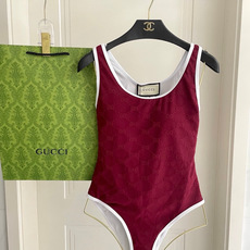 Gucci古奇新款泳衣👙❤️😍🥰适合多种场景的游泳衣🏊♀️海边 游泳池 温泉 水上乐园 漂流都可以😌内 Gucci古奇新款泳衣👙❤️😍🥰适合多种场景的游泳衣🏊♀️海边 游泳池 温泉 水上乐园 漂流都可以😌内