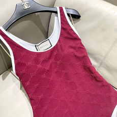 Gucci古奇新款泳衣👙❤️😍🥰适合多种场景的游泳衣🏊♀️海边 游泳池 温泉 水上乐园 漂流都可以😌内 Gucci古奇新款泳衣👙❤️😍🥰适合多种场景的游泳衣🏊♀️海边 游泳池 温泉 水上乐园 漂流都可以😌内