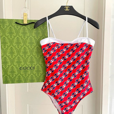 Gucci古奇新款泳衣👙❤️😍🥰适合多种场景的游泳衣🏊♀️海边 游泳池 温泉 水上乐园 漂流都可以😌内 Gucci古奇新款泳衣👙❤️😍🥰适合多种场景的游泳衣🏊♀️海边 游泳池 温泉 水上乐园 漂流都可以😌内