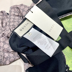 Gucci古奇新款泳衣👙❤️😍🥰适合多种场景的游泳衣🏊♀️海边 游泳池 温泉 水上乐园 漂流都可以😌内 Gucci古奇新款泳衣👙❤️😍🥰适合多种场景的游泳衣🏊♀️海边 游泳池 温泉 水上乐园 漂流都可以😌内