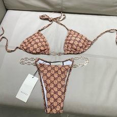 Gucci古奇新款泳衣👙❤️😍🥰适合多种场景的游泳衣🏊♀️海边 游泳池 温泉 水上乐园 漂流都可以😌内 Gucci古奇新款泳衣👙❤️😍🥰适合多种场景的游泳衣🏊♀️海边 游泳池 温泉 水上乐园 漂流都可以😌内