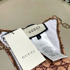 Gucci古奇新款泳衣👙❤️😍🥰适合多种场景的游泳衣🏊♀️海边 游泳池 温泉 水上乐园 漂流都可以😌内 Gucci古奇新款泳衣👙❤️😍🥰适合多种场景的游泳衣🏊♀️海边 游泳池 温泉 水上乐园 漂流都可以😌内