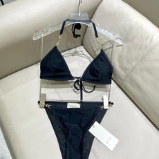 Gucci古奇新款泳衣👙❤️😍🥰适合多种场景的游泳衣🏊♀️海边 游泳池 温泉 水上乐园 漂流都可以😌内 Gucci古奇新款泳衣👙❤️😍🥰适合多种场景的游泳衣🏊♀️海边 游泳池 温泉 水上乐园 漂流都可以😌内