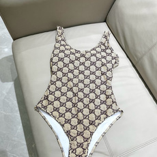 Gucci古奇新款泳衣👙❤️😍🥰适合多种场景的游泳衣🏊♀️海边 游泳池 温泉 水上乐园 漂流都可以😌内 Gucci古奇新款泳衣👙❤️😍🥰适合多种场景的游泳衣🏊♀️海边 游泳池 温泉 水上乐园 漂流都可以😌内