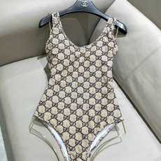 Gucci古奇新款泳衣👙❤️😍🥰适合多种场景的游泳衣🏊♀️海边 游泳池 温泉 水上乐园 漂流都可以😌内 Gucci古奇新款泳衣👙❤️😍🥰适合多种场景的游泳衣🏊♀️海边 游泳池 温泉 水上乐园 漂流都可以😌内