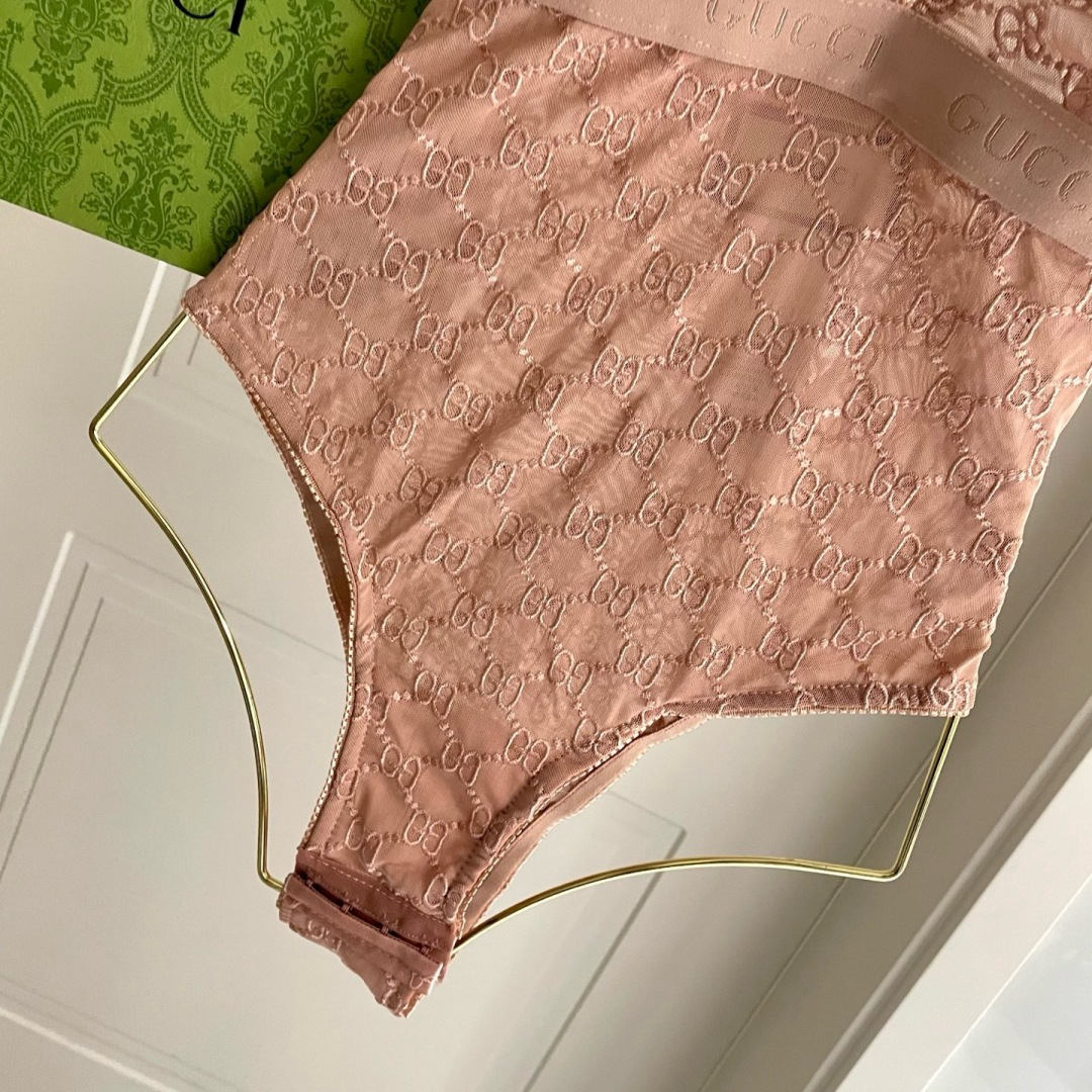 Gucci古奇新款网纱泳衣👙 上身超级棒！同步各大专柜发售，自然而然呈现时尚感！十分减龄，具有年轻活力。