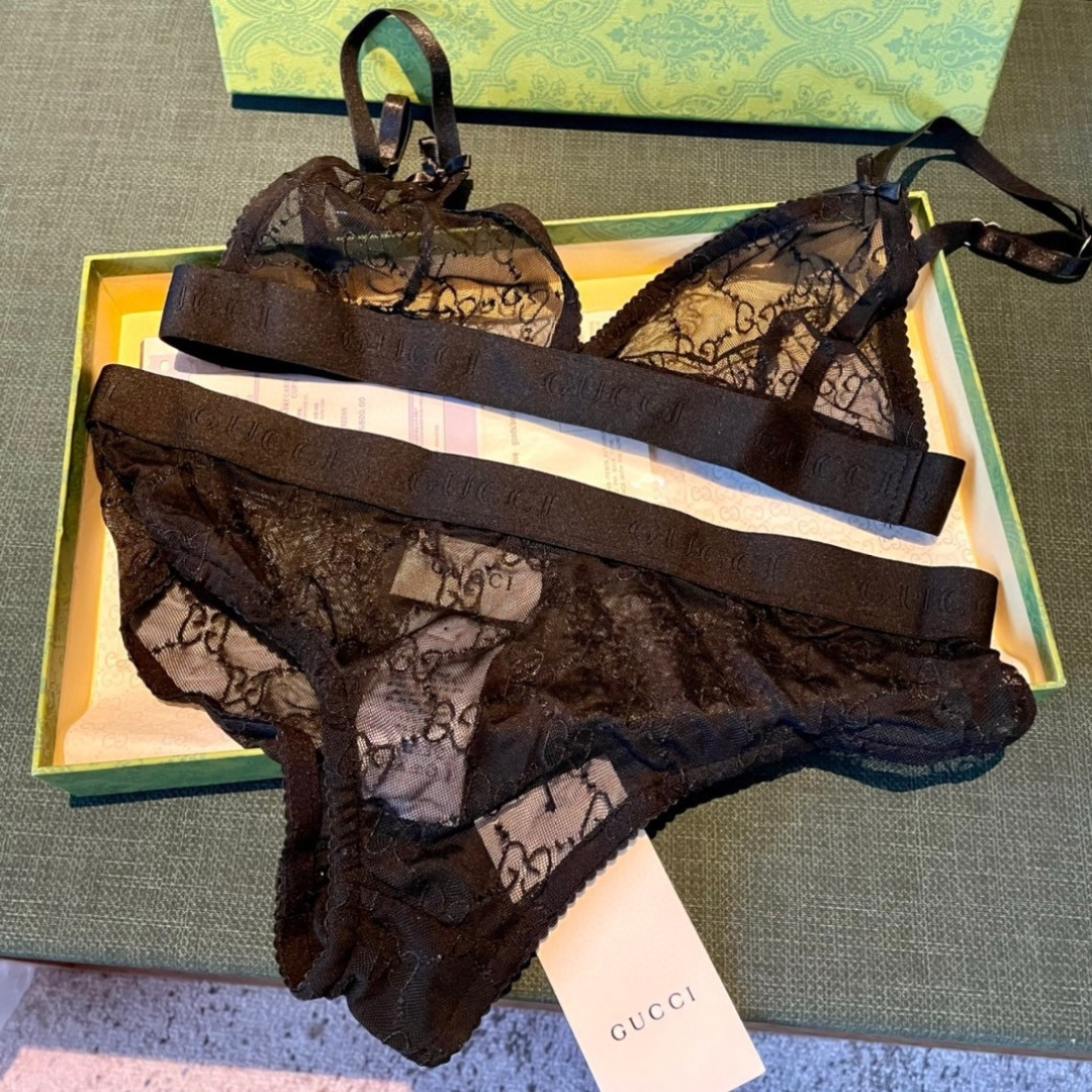 Gucci古奇新款网纱泳衣👙 上身超级棒！同步各大专柜发售，自然而然呈现时尚感！十分减龄，具有年轻活力。