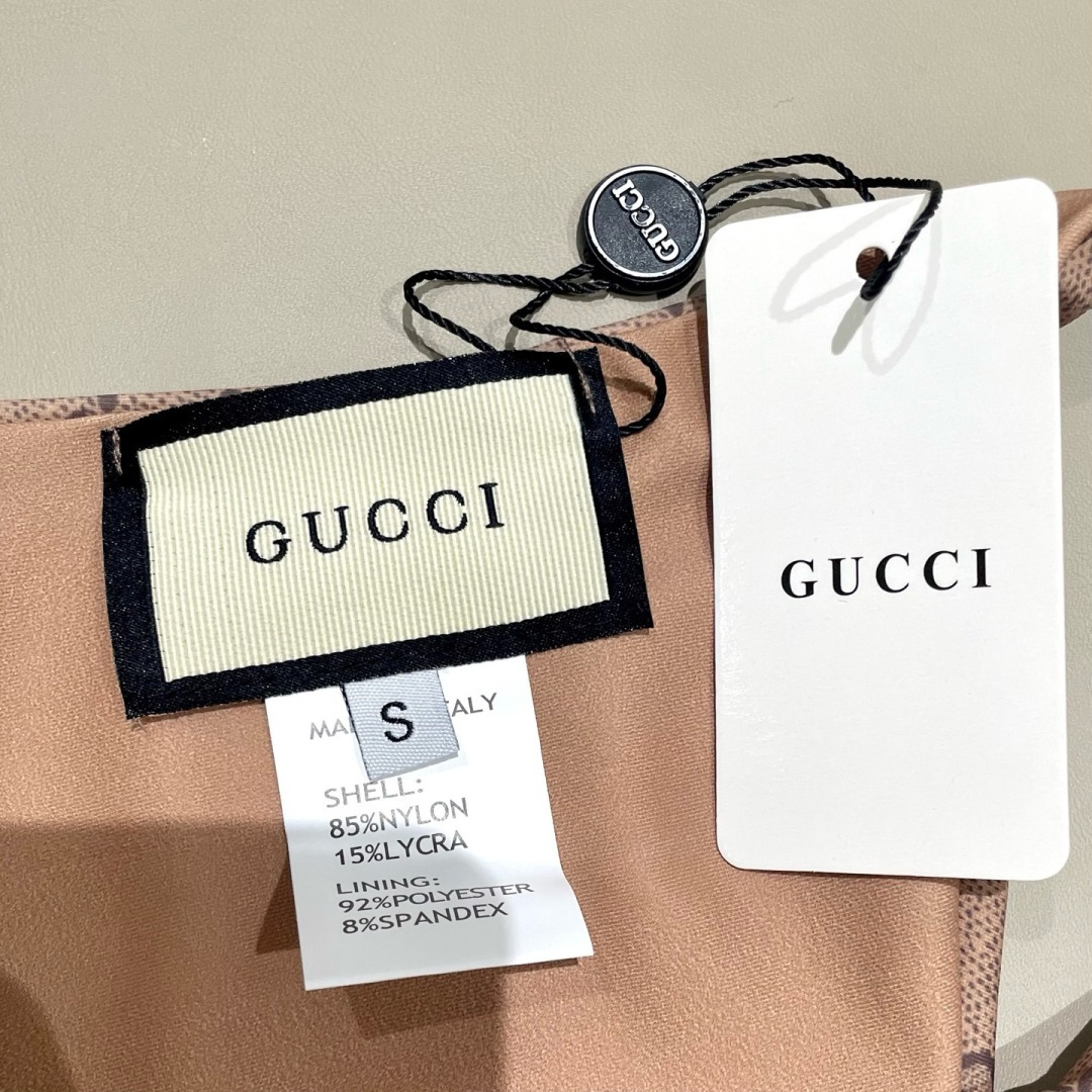 Gucci新款比基尼 简单大气 适合多种场景的游泳衣🏊‍♀️海边 游泳池 温泉 水上乐园 漂流都可以😌内
