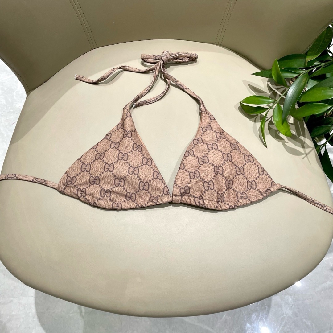 Gucci新款比基尼 简单大气 适合多种场景的游泳衣🏊‍♀️海边 游泳池 温泉 水上乐园 漂流都可以😌内