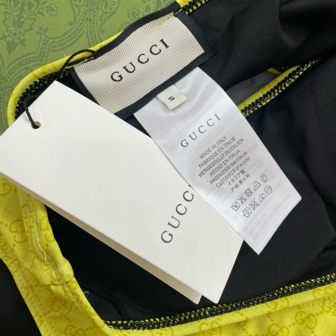 Gucci新款连体泳衣 简单大气 适合多种场景的游泳衣🏊‍♀️海边 游泳池 温泉 水上乐园 漂流都可以😌