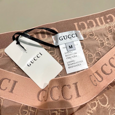 Gucci G家字母刺绣网纱性感比基尼半透明型 黑色 诉说着纯粹的性感 胸前深V➕蕾丝网纱设计 提升了 Gucci G家字母刺绣网纱性感比基尼半透明型 黑色 诉说着纯粹的性感 胸前深V➕蕾丝网纱设计 提升了
