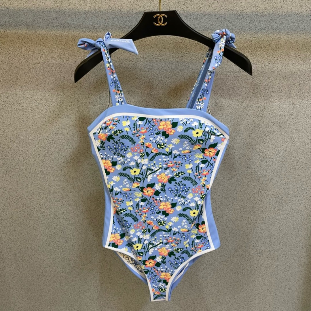 Gucci新款泳衣 双面印花 双面可穿😍🥰适合多种场景的游泳衣🏊‍♀️海边 游泳池 温泉 水上乐园 漂流