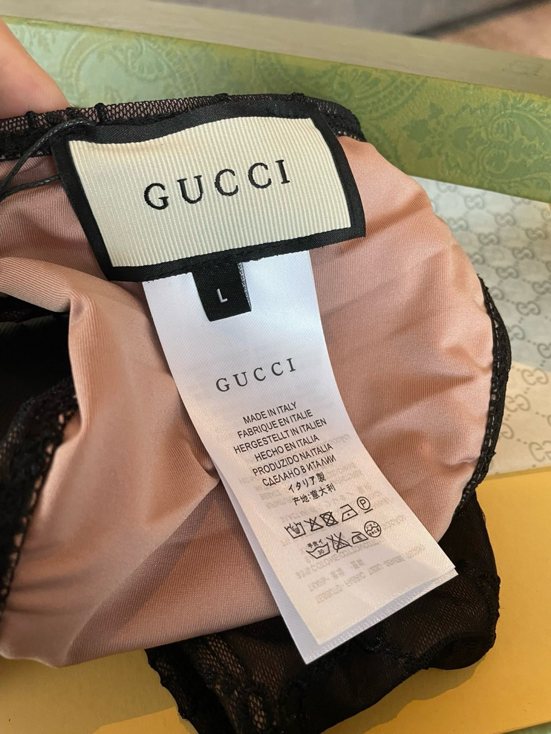 Gucci新款性感网纱比基尼泳衣~网纱蕾丝吊带背心链条文胸内衣（无胸垫）➕三角裤两件套装， 码数：S M
