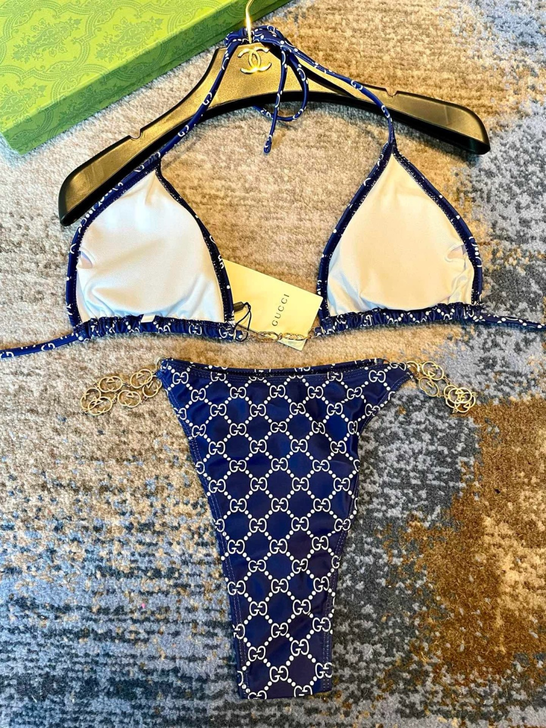 Gucci新款比基尼😍🥰适合多种场景的游泳衣🏊‍♀️海边 游泳池 温泉 水上乐园 漂流都可以😌内搭也完全