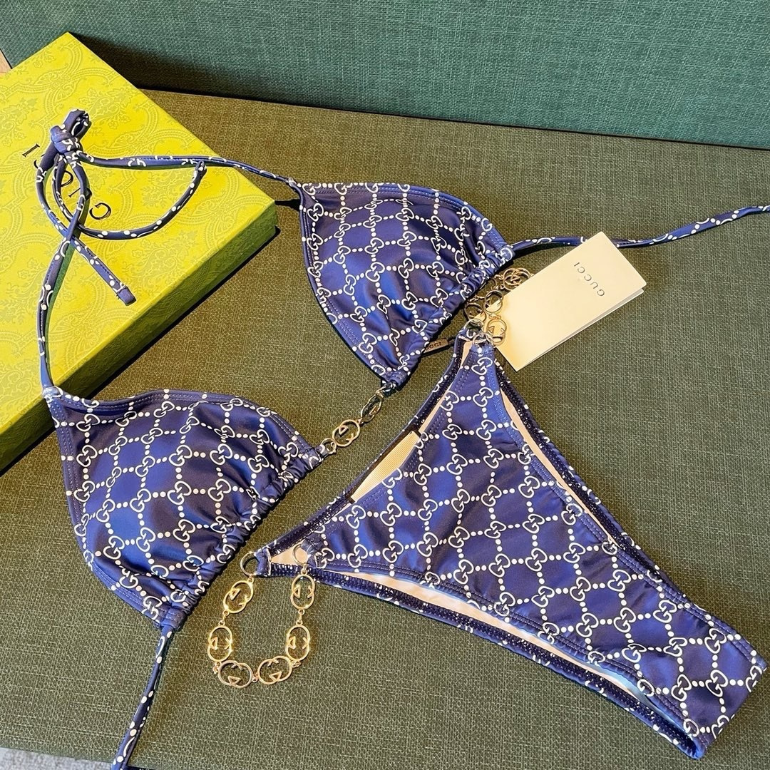 Gucci新款比基尼😍🥰适合多种场景的游泳衣🏊‍♀️海边 游泳池 温泉 水上乐园 漂流都可以😌内搭也完全