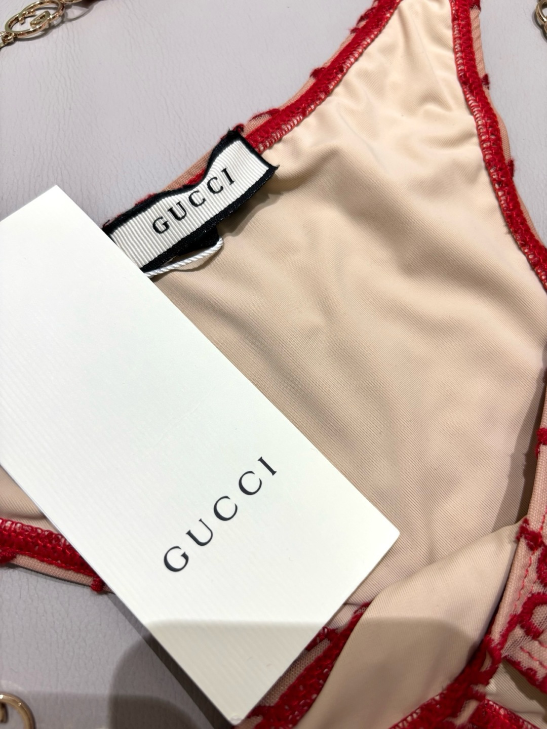 Gucci新款性感网纱比基尼泳衣~网纱蕾丝吊带背心链条文胸内衣（无胸垫）➕三角裤两件套装， 码数：S M