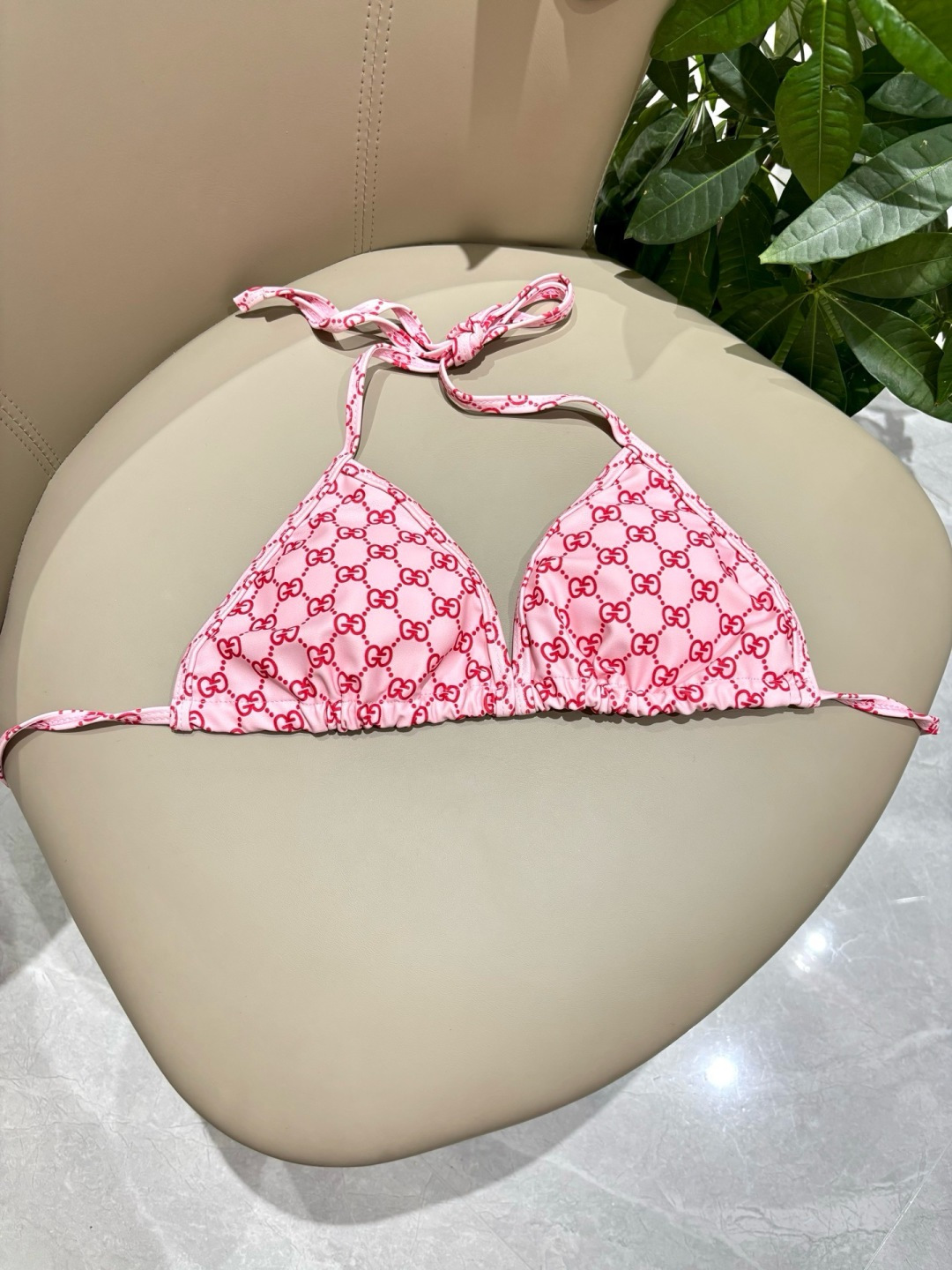 Gucci比基尼😍🥰适合多种场景的游泳衣🏊‍♀️海边 游泳池 温泉 水上乐园 漂流都可以😌内搭也完全可以