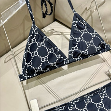 Gucci比基尼😍🥰适合多种场景的游泳衣🏊♀️海边 游泳池 温泉 水上乐园 漂流都可以😌内搭也完全可以 Gucci比基尼😍🥰适合多种场景的游泳衣🏊♀️海边 游泳池 温泉 水上乐园 漂流都可以😌内搭也完全可以