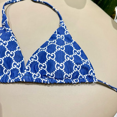 Gucci比基尼😍🥰适合多种场景的游泳衣🏊♀️海边 游泳池 温泉 水上乐园 漂流都可以😌内搭也完全可以 Gucci比基尼😍🥰适合多种场景的游泳衣🏊♀️海边 游泳池 温泉 水上乐园 漂流都可以😌内搭也完全可以