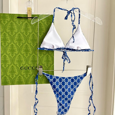 Gucci比基尼😍🥰适合多种场景的游泳衣🏊♀️海边 游泳池 温泉 水上乐园 漂流都可以😌内搭也完全可以 Gucci比基尼😍🥰适合多种场景的游泳衣🏊♀️海边 游泳池 温泉 水上乐园 漂流都可以😌内搭也完全可以