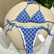 Gucci比基尼😍🥰适合多种场景的游泳衣🏊♀️海边 游泳池 温泉 水上乐园 漂流都可以😌内搭也完全可以 Gucci比基尼😍🥰适合多种场景的游泳衣🏊♀️海边 游泳池 温泉 水上乐园 漂流都可以😌内搭也完全可以