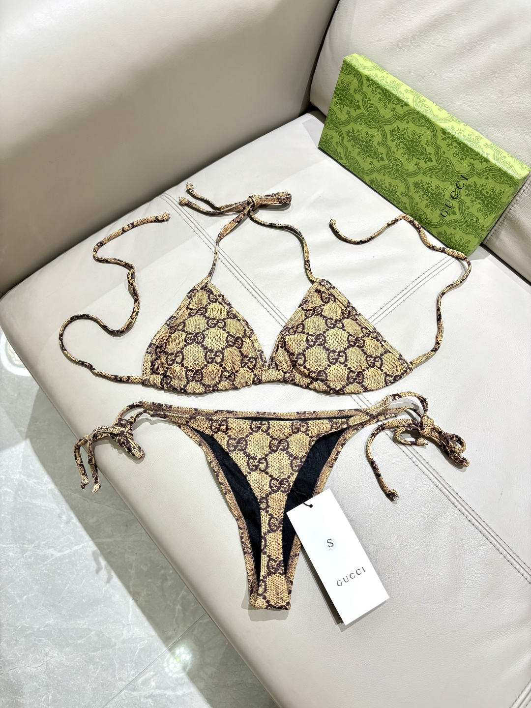 Gucci丁字裤😍🥰适合多种场景的游泳衣🏊‍♀️海边 游泳池 温泉 水上乐园 漂流都可以😌内搭也完全可以