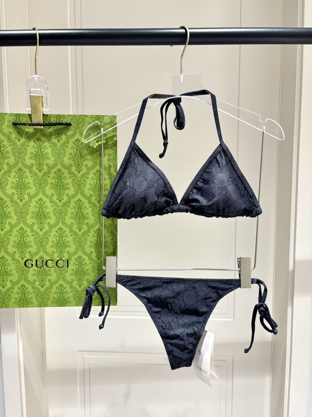 Gucci丁字裤😍🥰适合多种场景的游泳衣🏊‍♀️海边 游泳池 温泉 水上乐园 漂流都可以😌内搭也完全可以