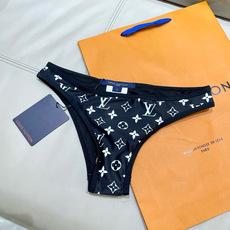 Lv比基尼😍🥰适合多种场景的游泳衣🏊♀️海边 游泳池 温泉 水上乐园 漂流都可以😌内搭也完全可以 连体 Lv比基尼😍🥰适合多种场景的游泳衣🏊♀️海边 游泳池 温泉 水上乐园 漂流都可以😌内搭也完全可以 连体