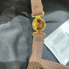 Lv官网新款气质风连体泳衣 😍🥰适合多种场景的游泳衣🏊♀️海边 游泳池 温泉 水上乐园 漂流都可以😌内 Lv官网新款气质风连体泳衣 😍🥰适合多种场景的游泳衣🏊♀️海边 游泳池 温泉 水上乐园 漂流都可以😌内