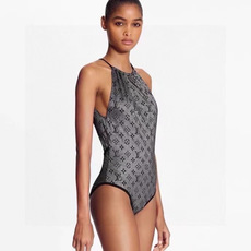 Lv连体😍🥰适合多种场景的游泳衣🏊♀️海边 游泳池 温泉 水上乐园 漂流都可以😌内搭也完全可以 连体设 Lv连体😍🥰适合多种场景的游泳衣🏊♀️海边 游泳池 温泉 水上乐园 漂流都可以😌内搭也完全可以 连体设