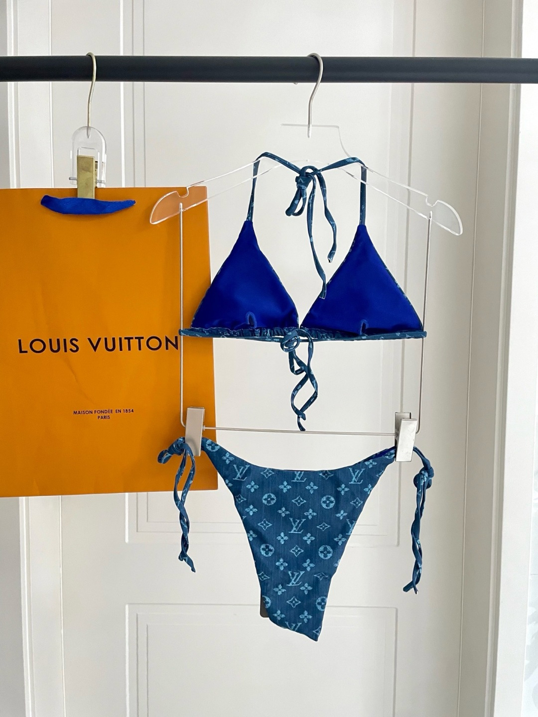 Lv比基尼😍🥰适合多种场景的游泳衣🏊‍♀️海边 游泳池 温泉 水上乐园 漂流都可以😌内搭也完全可以 连体