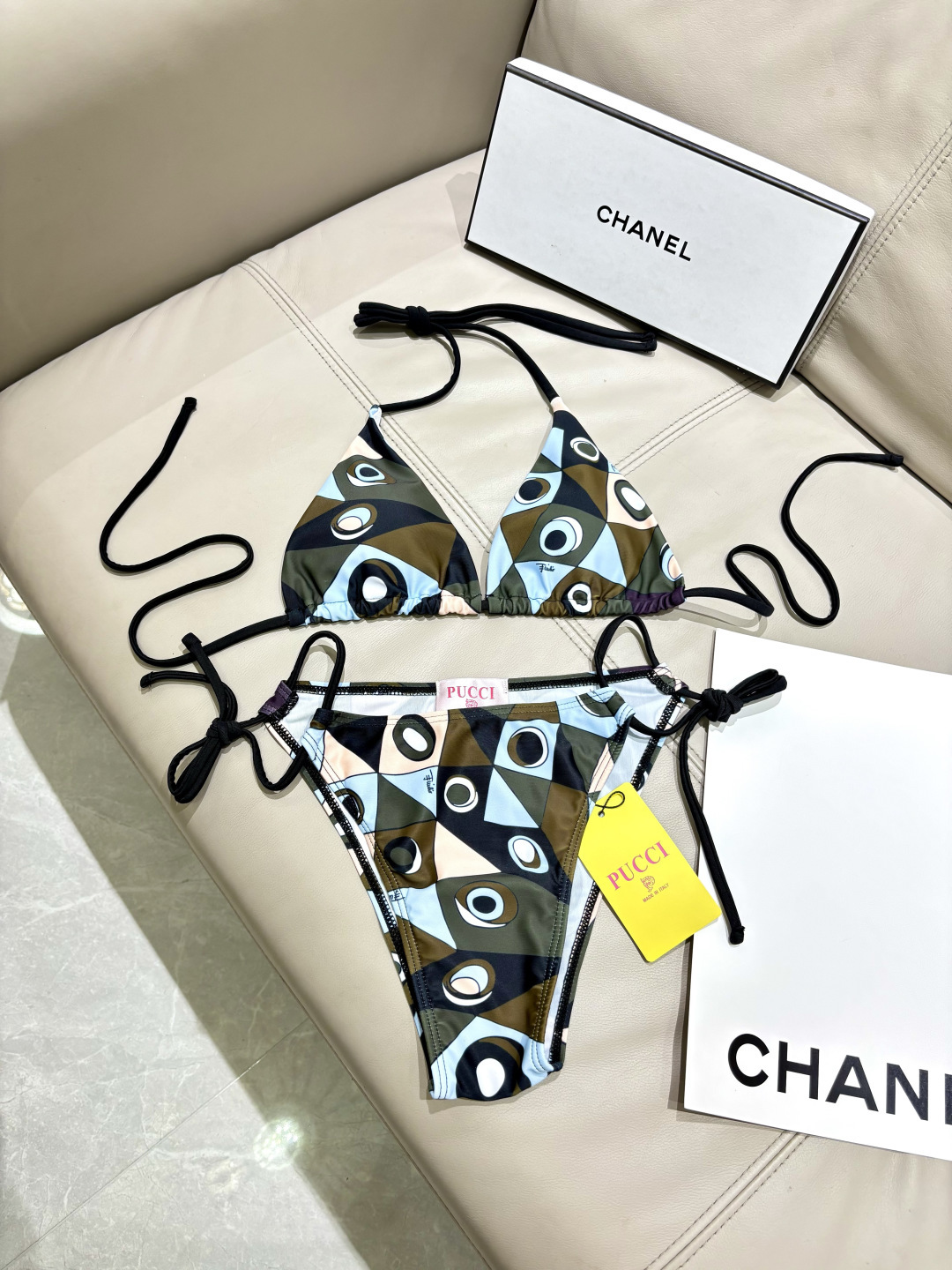 Pucci新款泳装 比基尼➕纱巾 😍🥰适合多种场景的游泳衣🏊‍♀️海边 游泳池 温泉 水上乐园 漂流都可