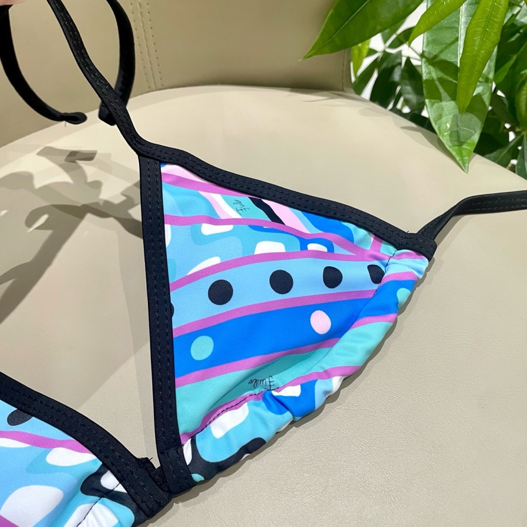 Pucci新款比基尼 三件套 😍🥰适合多种场景的游泳衣🏊‍♀️海边 游泳池 温泉 水上乐园 漂流都可以😌