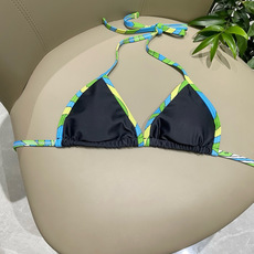 潮牌PUCCI专柜新款分体比基尼 😍🥰适合多种场景的游泳衣🏊♀️海边 游泳池 温泉 水上乐园 漂流都可 潮牌PUCCI专柜新款分体比基尼 😍🥰适合多种场景的游泳衣🏊♀️海边 游泳池 温泉 水上乐园 漂流都可