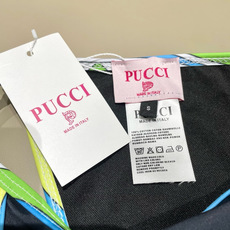 潮牌PUCCI专柜新款分体比基尼 😍🥰适合多种场景的游泳衣🏊♀️海边 游泳池 温泉 水上乐园 漂流都可 潮牌PUCCI专柜新款分体比基尼 😍🥰适合多种场景的游泳衣🏊♀️海边 游泳池 温泉 水上乐园 漂流都可