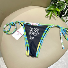 潮牌PUCCI专柜新款分体比基尼 😍🥰适合多种场景的游泳衣🏊♀️海边 游泳池 温泉 水上乐园 漂流都可 潮牌PUCCI专柜新款分体比基尼 😍🥰适合多种场景的游泳衣🏊♀️海边 游泳池 温泉 水上乐园 漂流都可