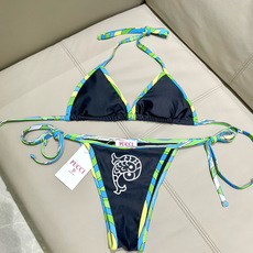 潮牌PUCCI专柜新款分体比基尼 😍🥰适合多种场景的游泳衣🏊♀️海边 游泳池 温泉 水上乐园 漂流都可 潮牌PUCCI专柜新款分体比基尼 😍🥰适合多种场景的游泳衣🏊♀️海边 游泳池 温泉 水上乐园 漂流都可