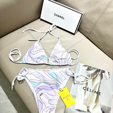Pucci温柔度假风淡紫马卡龙波纹氛围感💜PUCCI 轻奢三件套比基尼软乎乎的马卡龙低饱和配色自带仙气滤 Pucci温柔度假风淡紫马卡龙波纹氛围感💜PUCCI 轻奢三件套比基尼软乎乎的马卡龙低饱和配色自带仙气滤