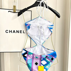 Pucci新款链条泳装 😍🥰适合多种场景的游泳衣🏊♀️海边 游泳池 温泉 水上乐园 漂流都可以😌内搭也 Pucci新款链条泳装 😍🥰适合多种场景的游泳衣🏊♀️海边 游泳池 温泉 水上乐园 漂流都可以😌内搭也