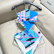 Pucci新款链条泳装 😍🥰适合多种场景的游泳衣🏊♀️海边 游泳池 温泉 水上乐园 漂流都可以😌内搭也 Pucci新款链条泳装 😍🥰适合多种场景的游泳衣🏊♀️海边 游泳池 温泉 水上乐园 漂流都可以😌内搭也
