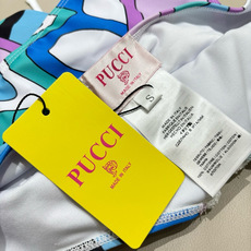 Pucci新款链条泳装 😍🥰适合多种场景的游泳衣🏊♀️海边 游泳池 温泉 水上乐园 漂流都可以😌内搭也 Pucci新款链条泳装 😍🥰适合多种场景的游泳衣🏊♀️海边 游泳池 温泉 水上乐园 漂流都可以😌内搭也