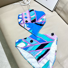 Pucci新款链条泳装 😍🥰适合多种场景的游泳衣🏊♀️海边 游泳池 温泉 水上乐园 漂流都可以😌内搭也 Pucci新款链条泳装 😍🥰适合多种场景的游泳衣🏊♀️海边 游泳池 温泉 水上乐园 漂流都可以😌内搭也