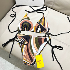 Pucci新款比基尼➕纱裙 时尚潮流款 😍🥰适合多种场景的游泳衣🏊♀️海边 游泳池 温泉 水上乐园 漂 Pucci新款比基尼➕纱裙 时尚潮流款 😍🥰适合多种场景的游泳衣🏊♀️海边 游泳池 温泉 水上乐园 漂