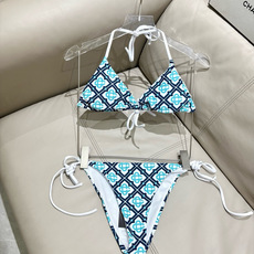 潮牌casablanca😍🥰适合多种场景的游泳衣🏊♀️海边 游泳池 温泉 水上乐园 漂流都可以😌内搭也 潮牌casablanca😍🥰适合多种场景的游泳衣🏊♀️海边 游泳池 温泉 水上乐园 漂流都可以😌内搭也