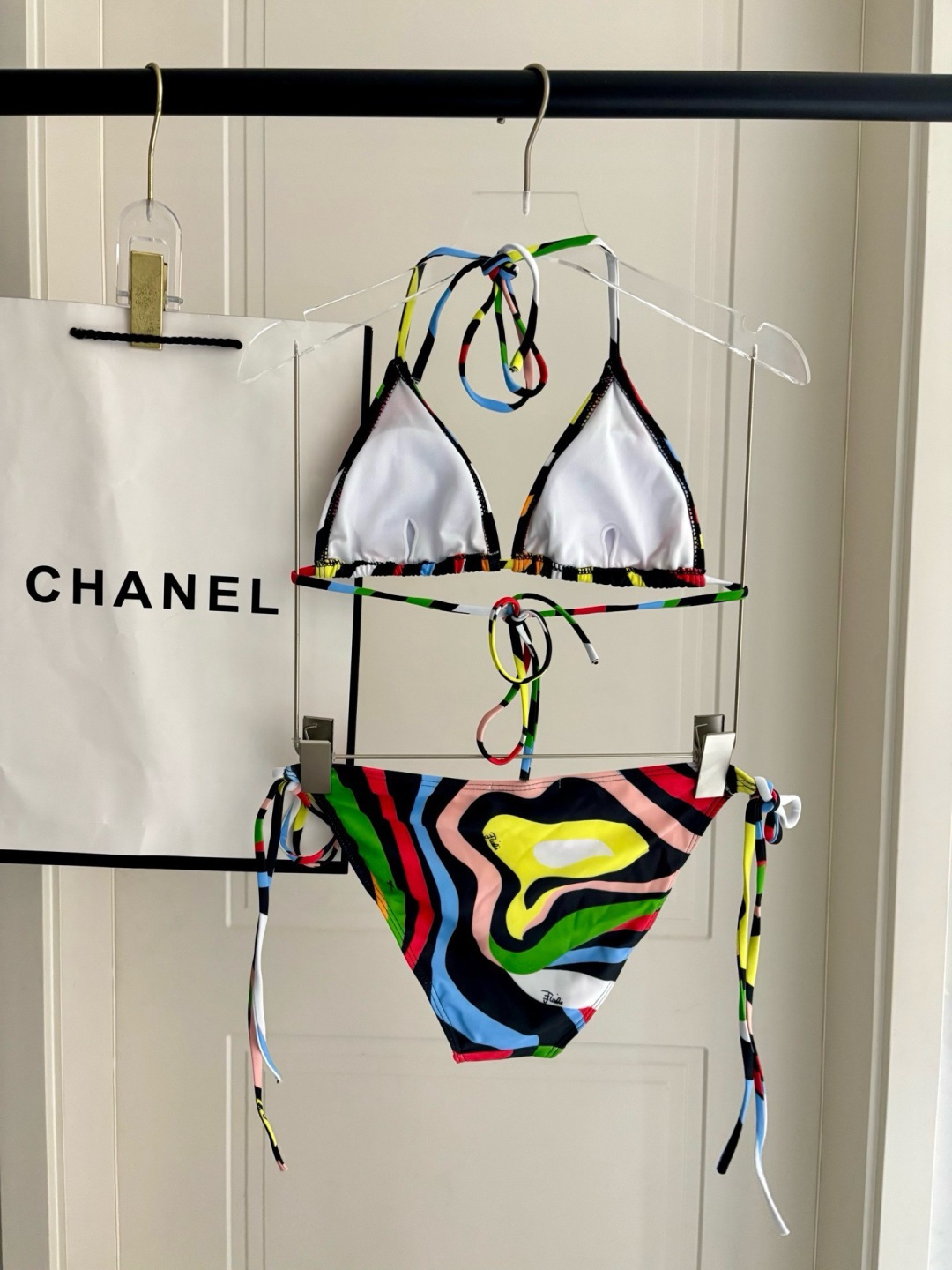 Pucci新款比基尼😍🥰适合多种场景的游泳衣🏊‍♀️海边 游泳池 温泉 水上乐园 漂流都可以😌内搭也完全