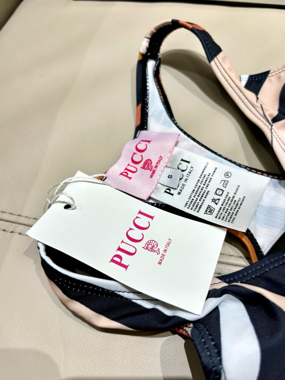 PUCCI新款高弹力健身长款瑜伽服运动套装~小背心➕修身提臀显瘦打底裤S M L Xl