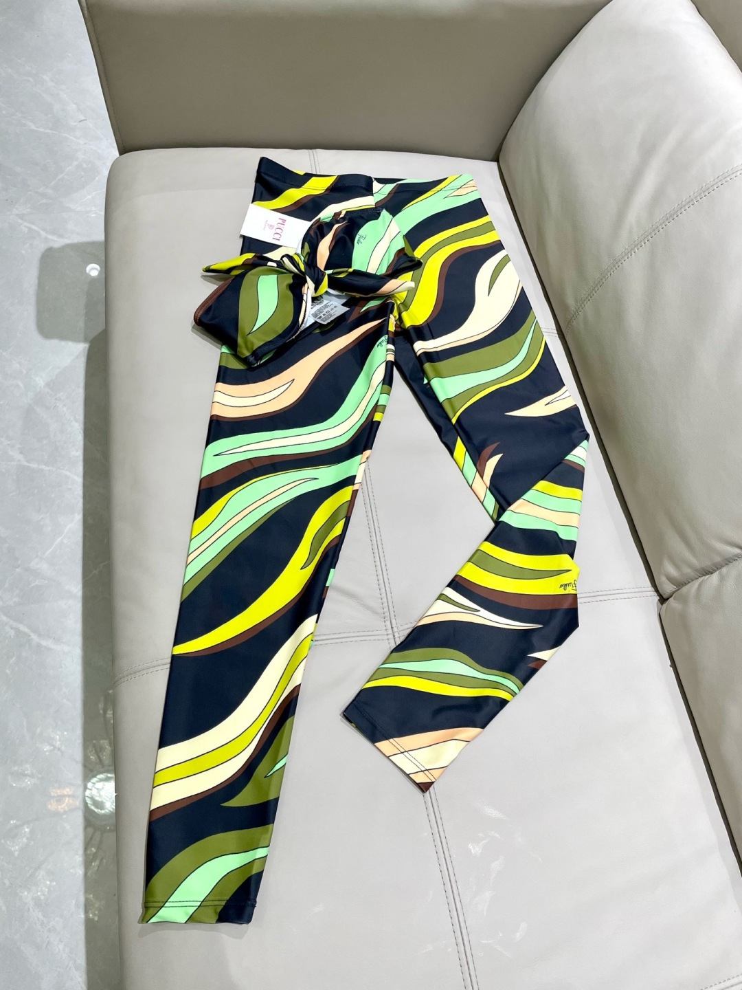 PUCCI新款高弹力健身长款瑜伽服运动套装~小背心➕修身提臀显瘦打底裤S M L Xl