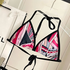 Pucci新款比基尼😍🥰适合多种场景的游泳衣🏊♀️海边 游泳池 温泉 水上乐园 漂流都可以😌内搭也完全 Pucci新款比基尼😍🥰适合多种场景的游泳衣🏊♀️海边 游泳池 温泉 水上乐园 漂流都可以😌内搭也完全